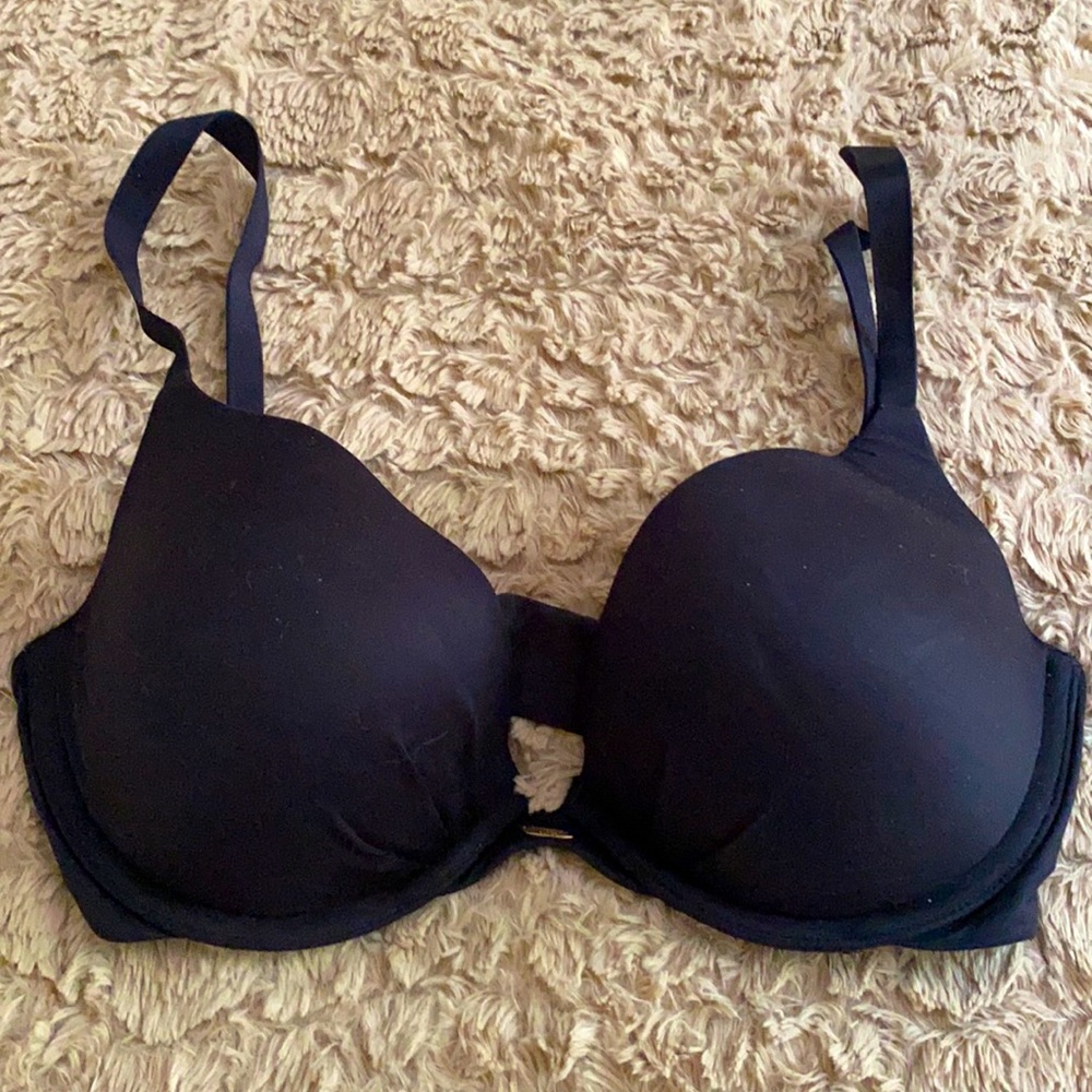 32 DD Push Up Victoria’s Secret